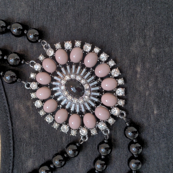 Statement necklace pale purple mauve & crystals pendant with black beads - Picture 2 of 4